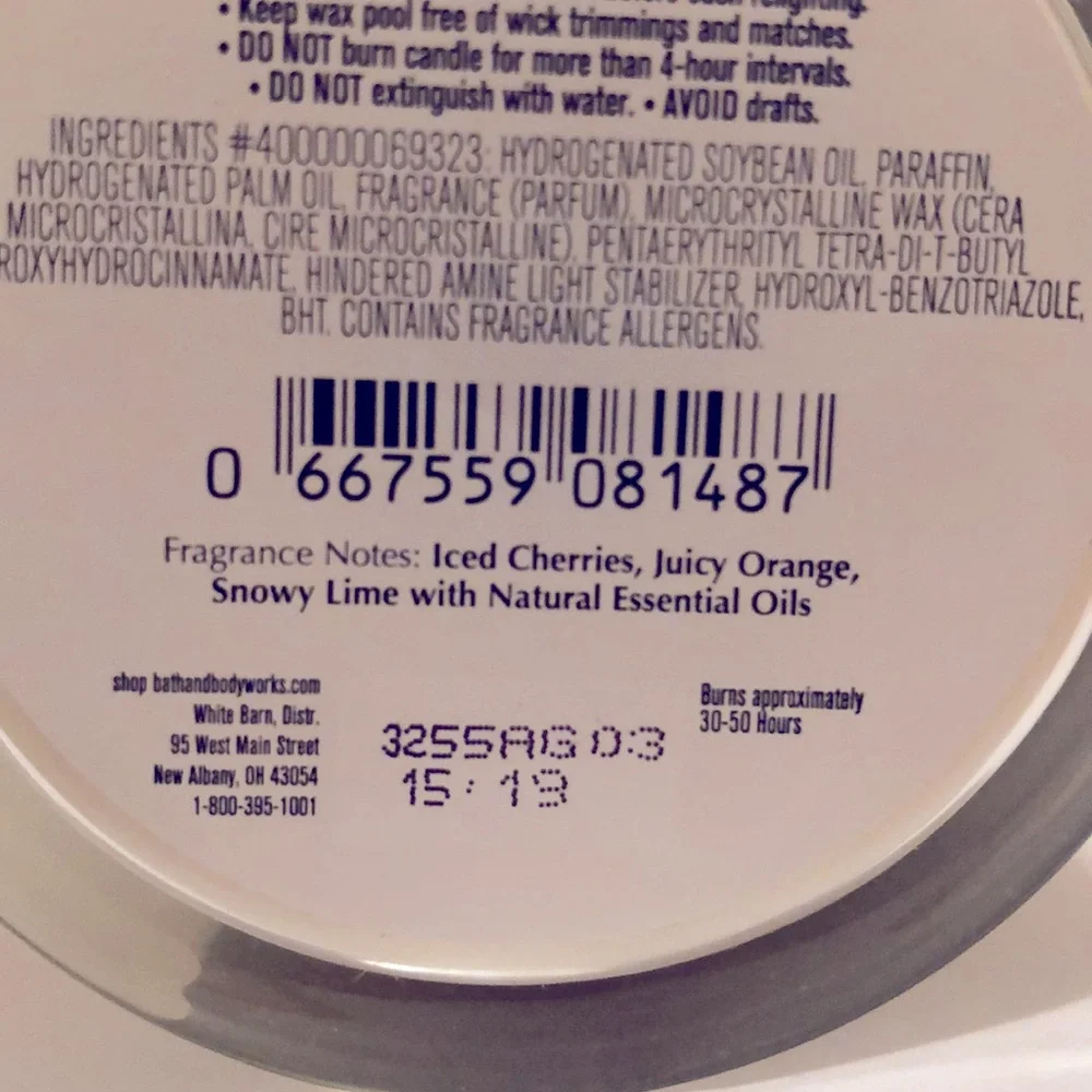 NWT Bath & Body Works White Barn Winter Berry Ice. 8 oz.   Single wick. - Picture 6 of 10